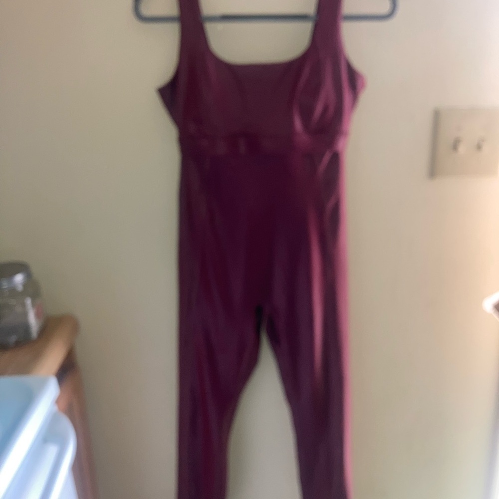 - Fabletics Motion 365 Khloe Kardashian One Piece Merlot Medium
